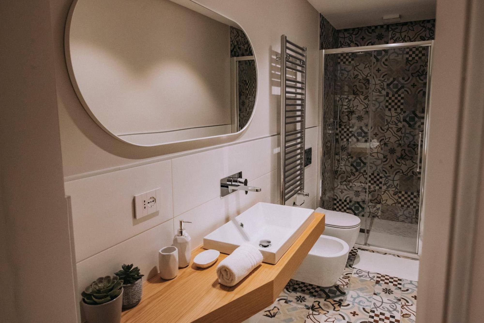 Sea Glow - Luxury Apartment Bisceglie Eksteriør bilde